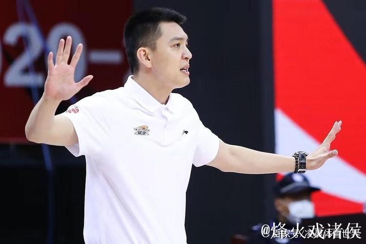 辽宁男篮打出精彩一战,球迷回来了,但有三个问题要问杨鸣主教练 辽宁男篮打出精彩一战,球迷回来了,但有三个问题要问杨鸣主教练