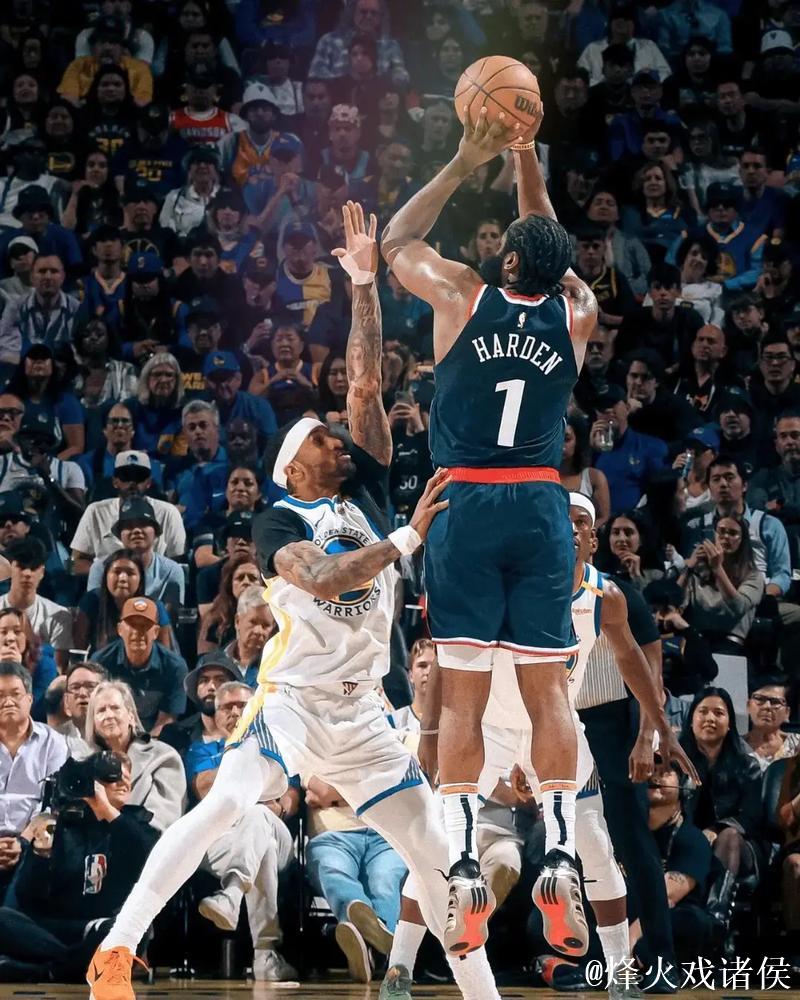 斯潘塞手起刀落球空心入网,还剩8分钟灰熊领先快船12分 斯潘塞手起刀落球空心入网,还剩8分钟灰熊领先快船12分