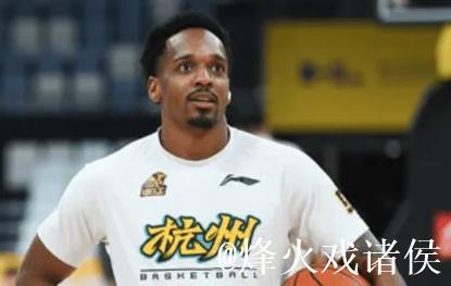 小巴里-布朗全场出战24分钟，18中5得到17分1板2助2断